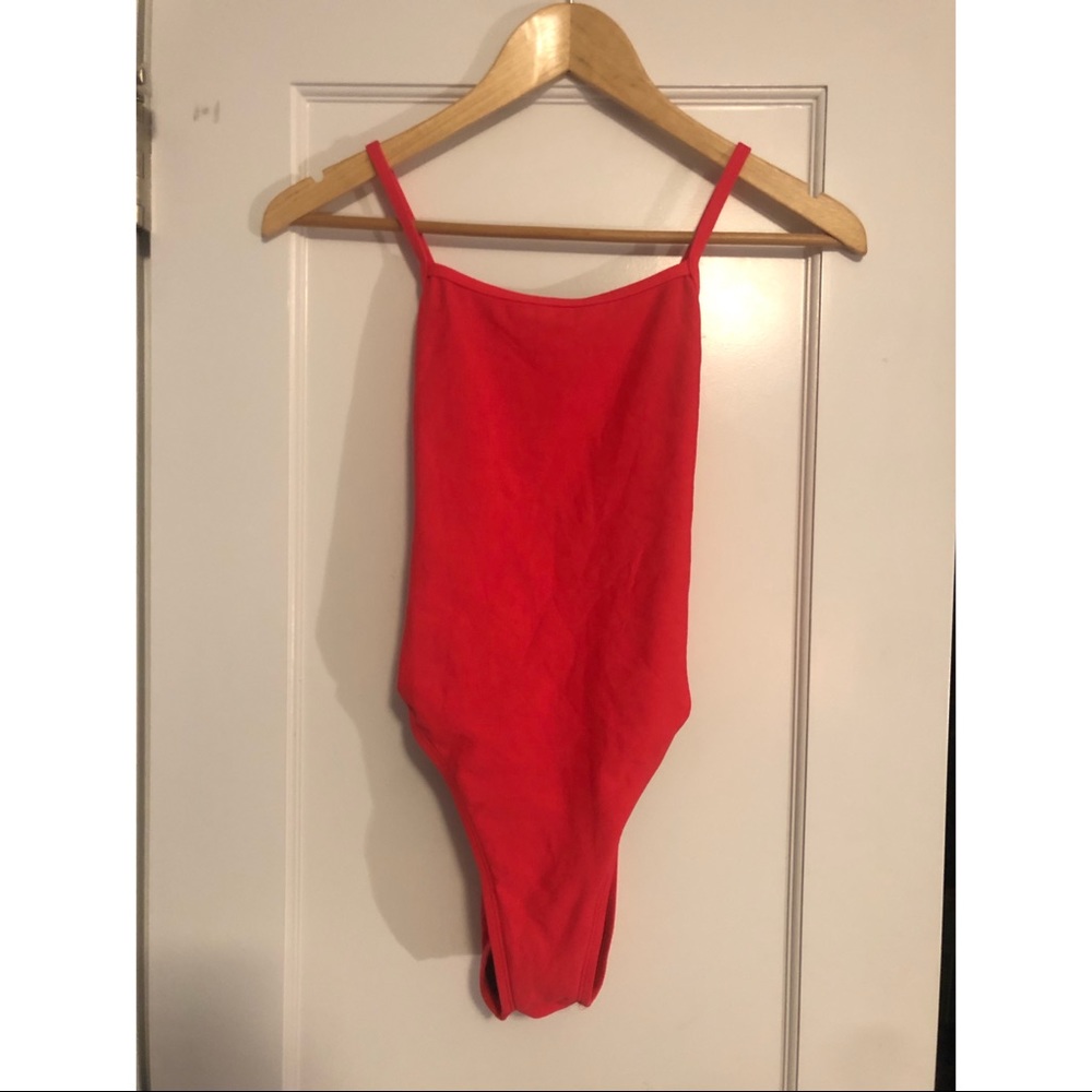 Jolyn “Jackson II” tie-back onesie